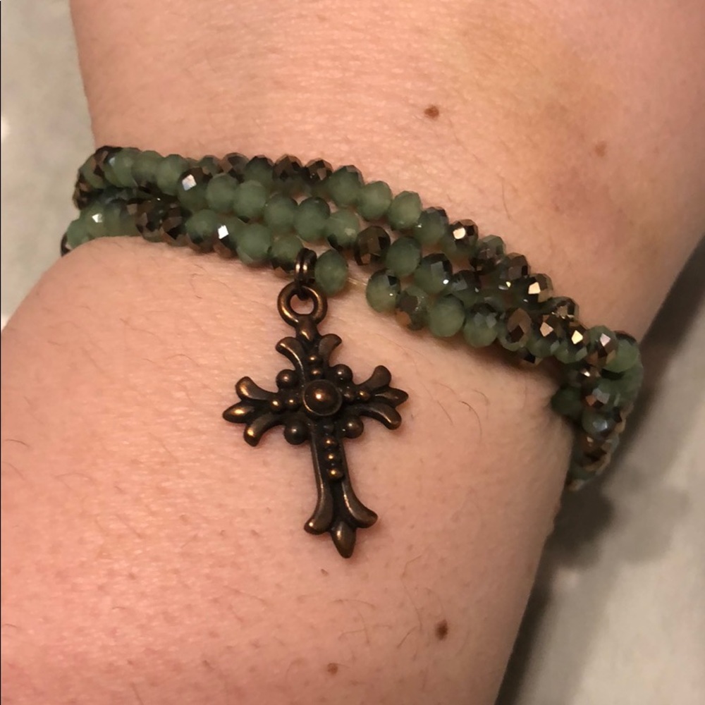 Stretchy beaded cross necklace/bracelet